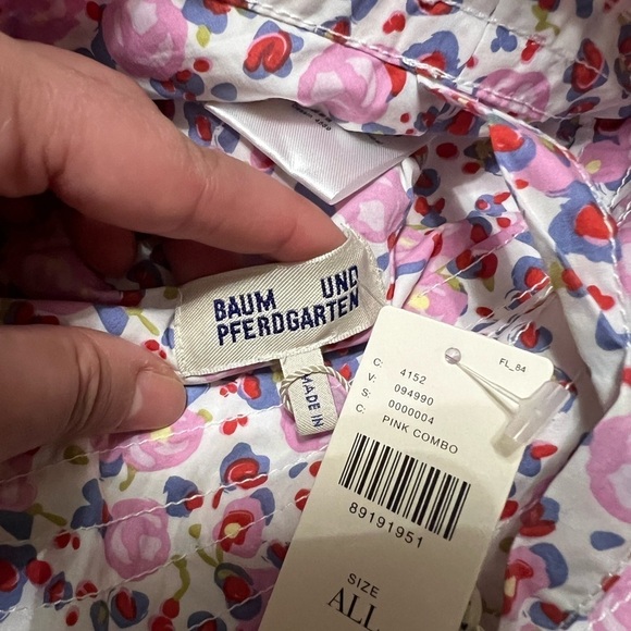 NWT BAUM UND PFERDGARTEN Floral Bucket Hat One Size - Picture 6 of 7